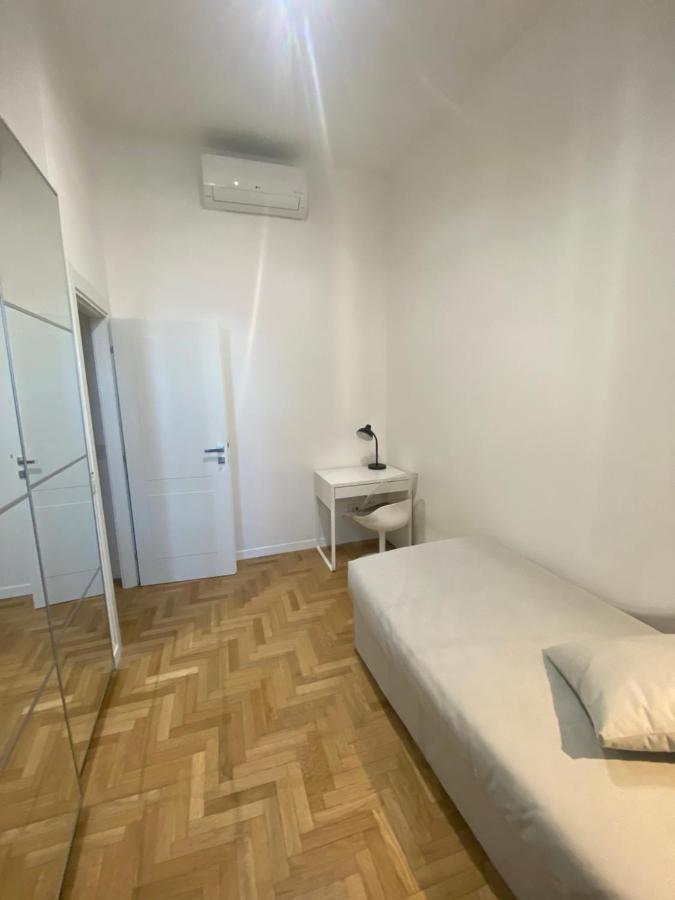 Colosseum Rome Guest House Luil Bagian luar foto