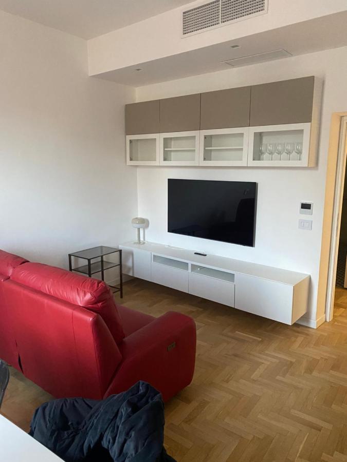 Colosseum Rome Guest House Luil Bagian luar foto