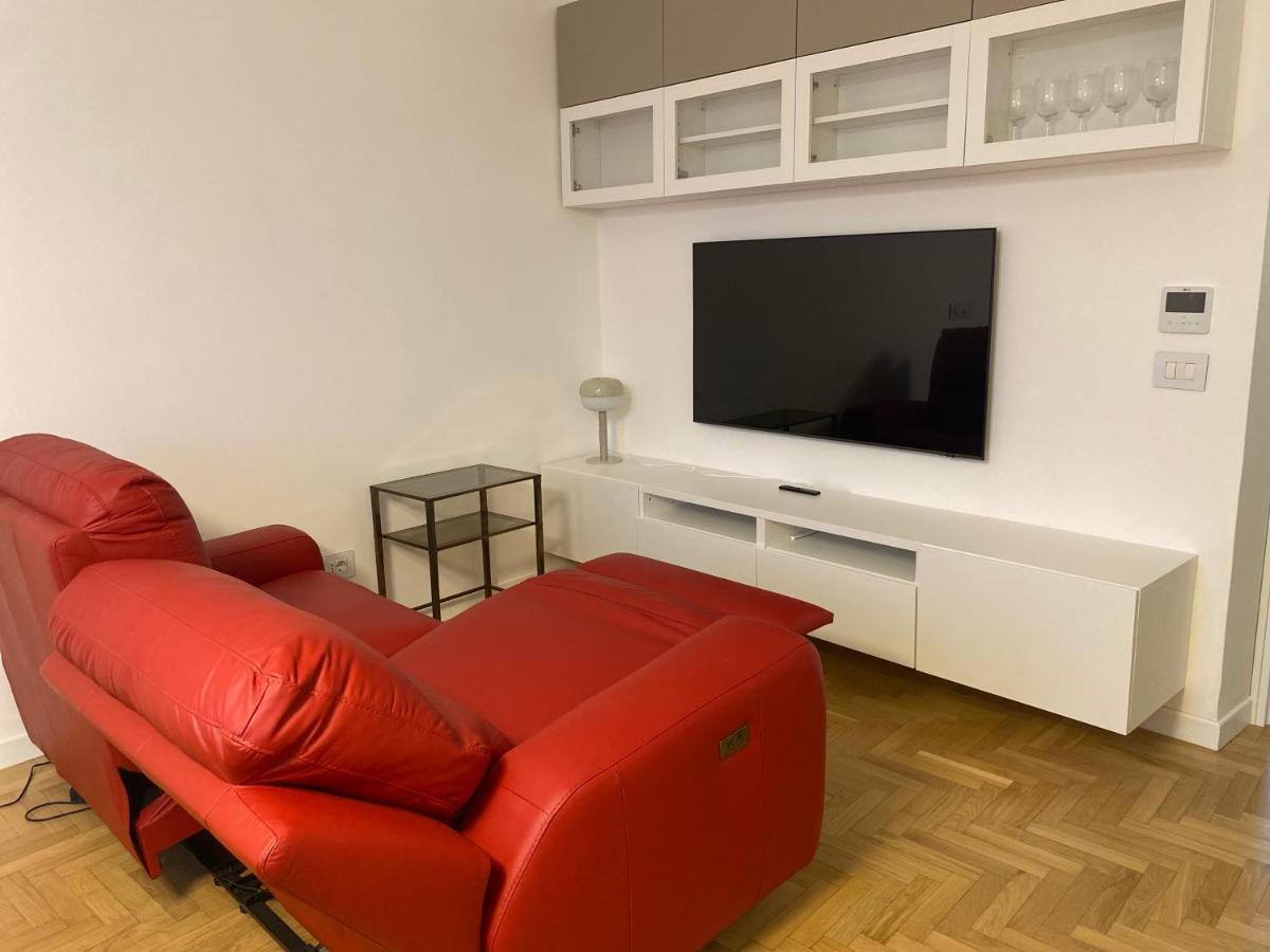 Colosseum Rome Guest House Luil Bagian luar foto